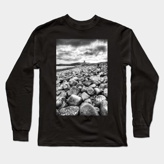 Dunstanburgh Castle, Northumberland, England Long Sleeve T-Shirt by tommysphotos